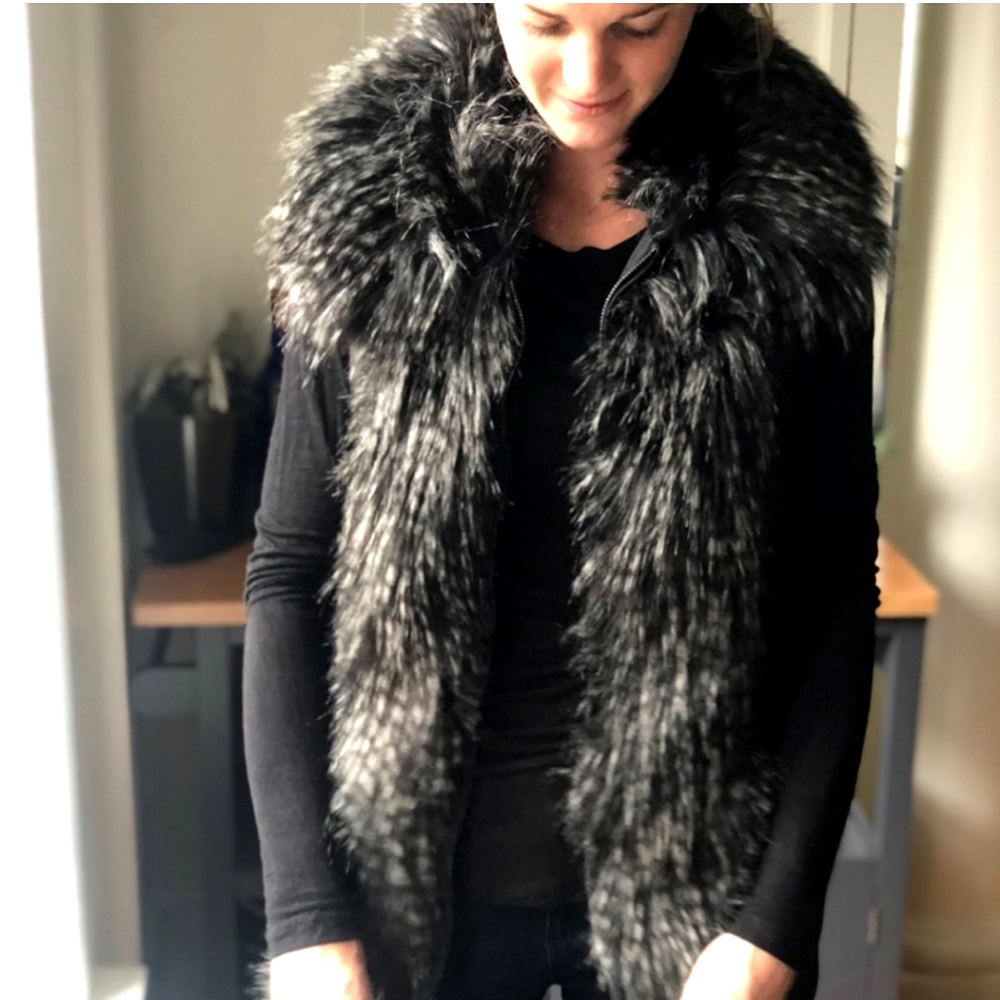 Parkhurst Outdoor Edition Black Sleeveless Faux Fur Accent Puffer Vest